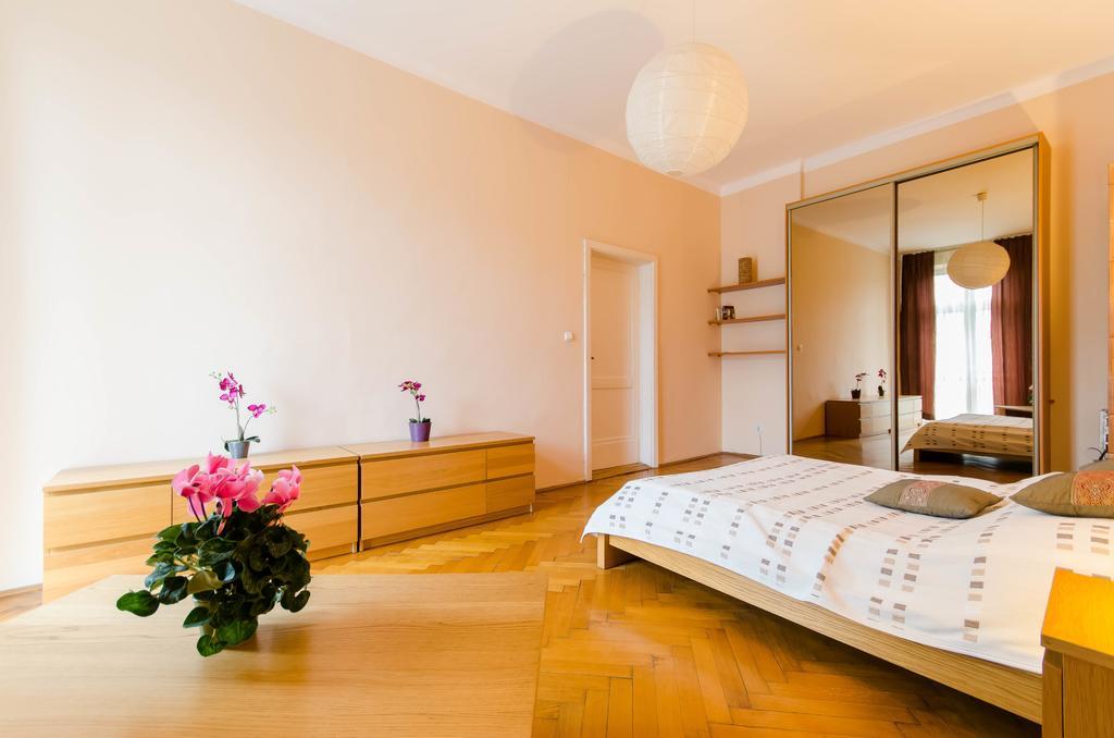 Fantasia Apartments Krakow Ngoại thất bức ảnh